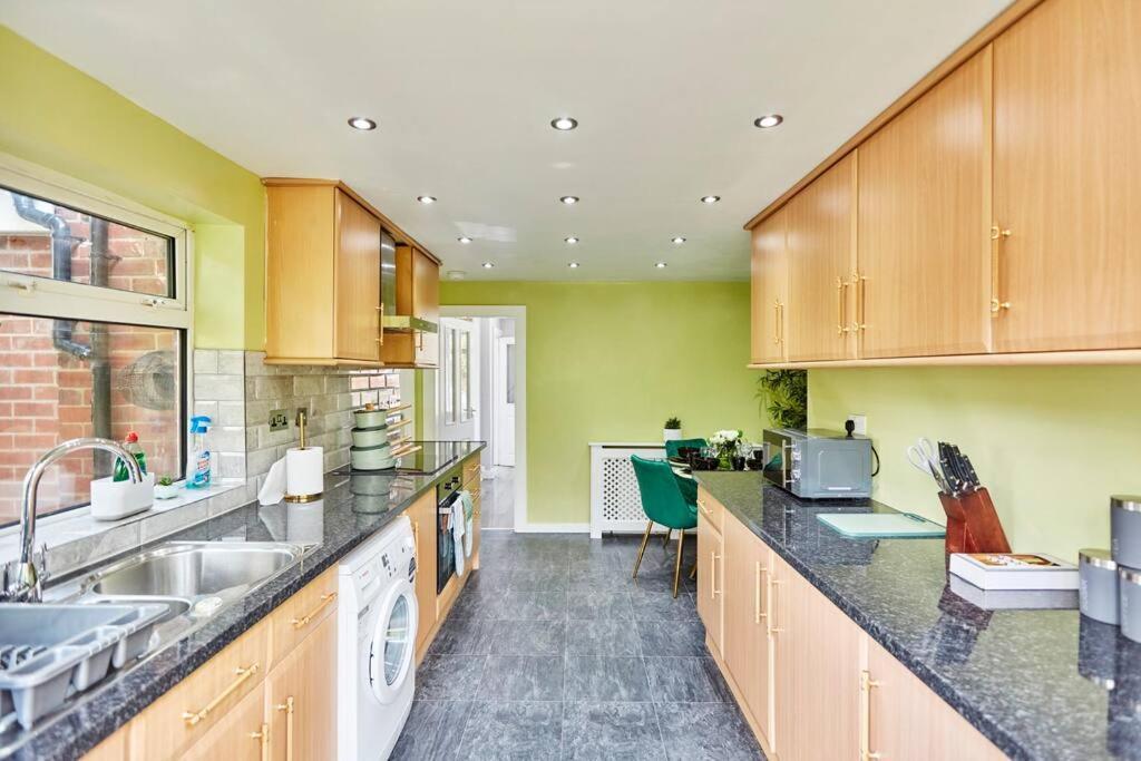 לידס *Little Haven In Leeds* ¤Private Parking¤ Ensuite מראה חיצוני תמונה