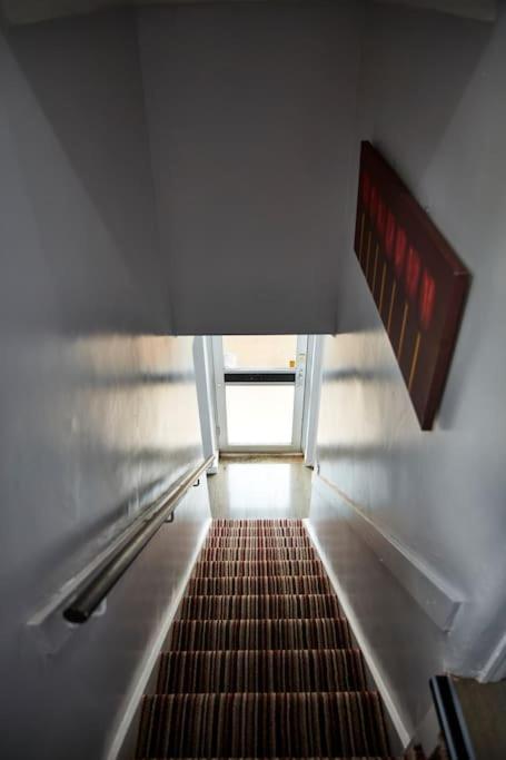 לידס *Little Haven In Leeds* ¤Private Parking¤ Ensuite מראה חיצוני תמונה