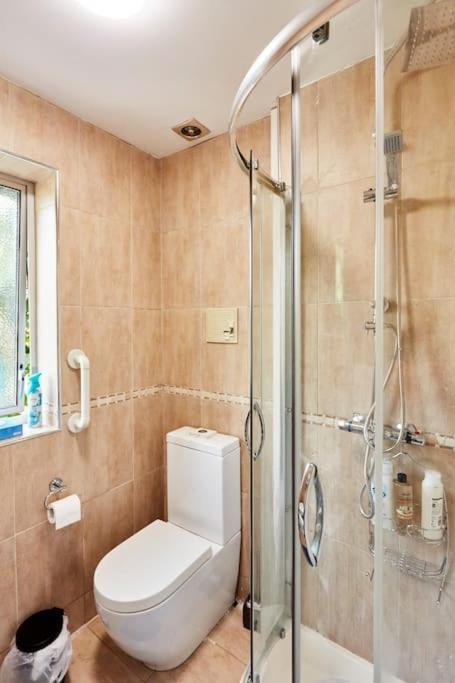 לידס *Little Haven In Leeds* ¤Private Parking¤ Ensuite מראה חיצוני תמונה