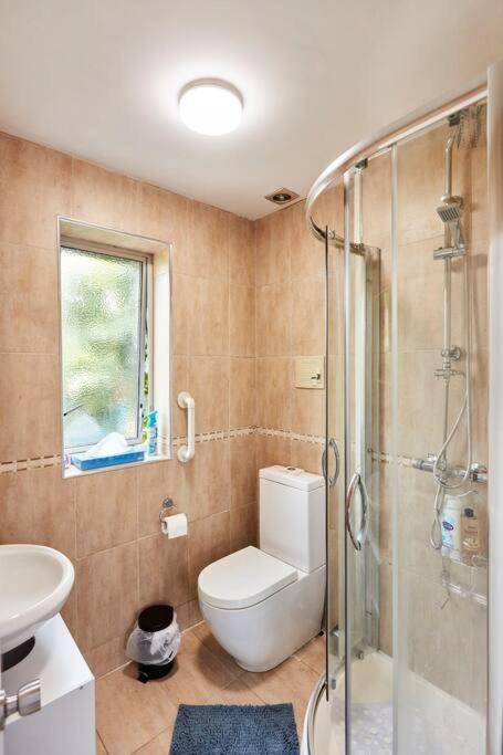 לידס *Little Haven In Leeds* ¤Private Parking¤ Ensuite מראה חיצוני תמונה